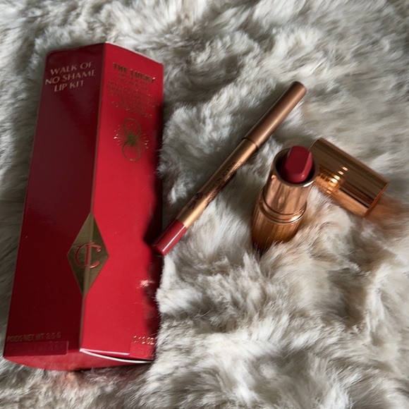 Charlotte Tilbury Walk of No Shame Lip Kit - Picture 10 of 15